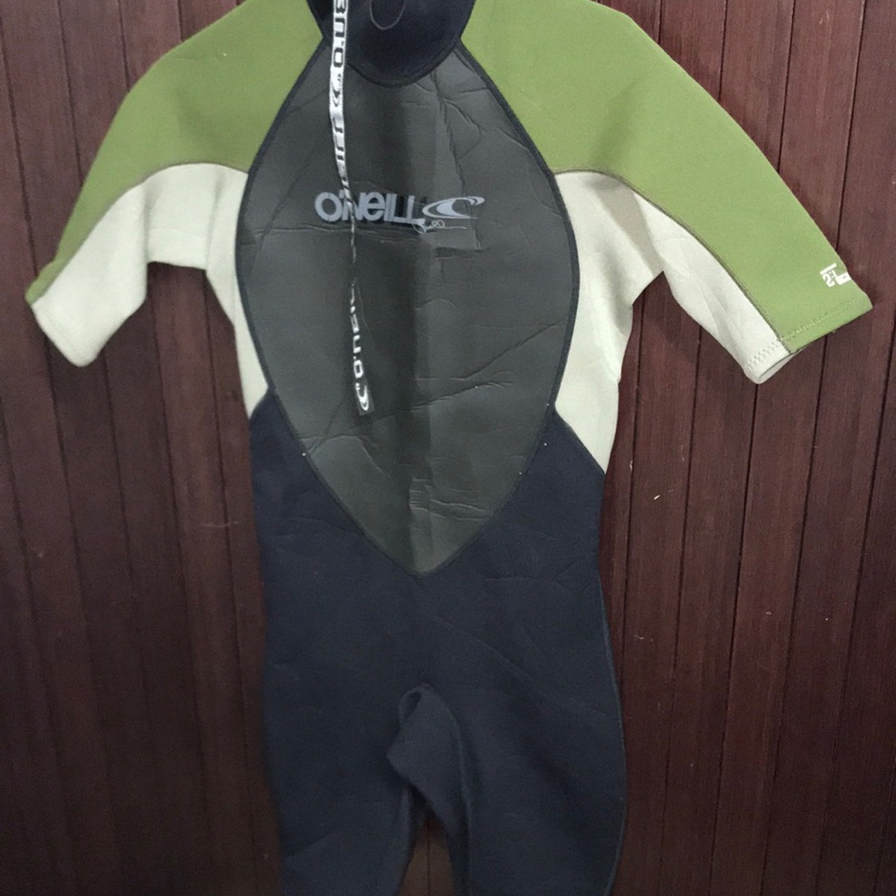 - Oneill wetsuit medium hardly used